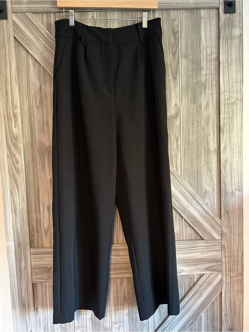 ICHI Ihlexi Wide Leg Tailored Trousers in Black - Picture 2 of 6